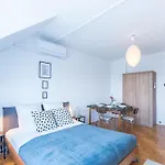 Green - Easy Parking - Quiet Sleep